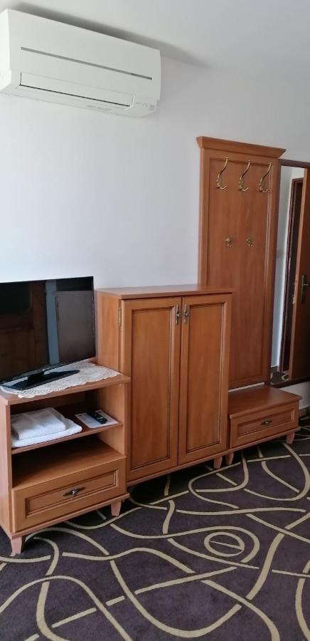 Pension Magnolia Trencin Exterior foto
